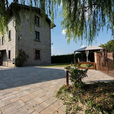 Agriturismo Cascina Costa كاسّاغو بريانْسا المظهر الخارجي الصورة
