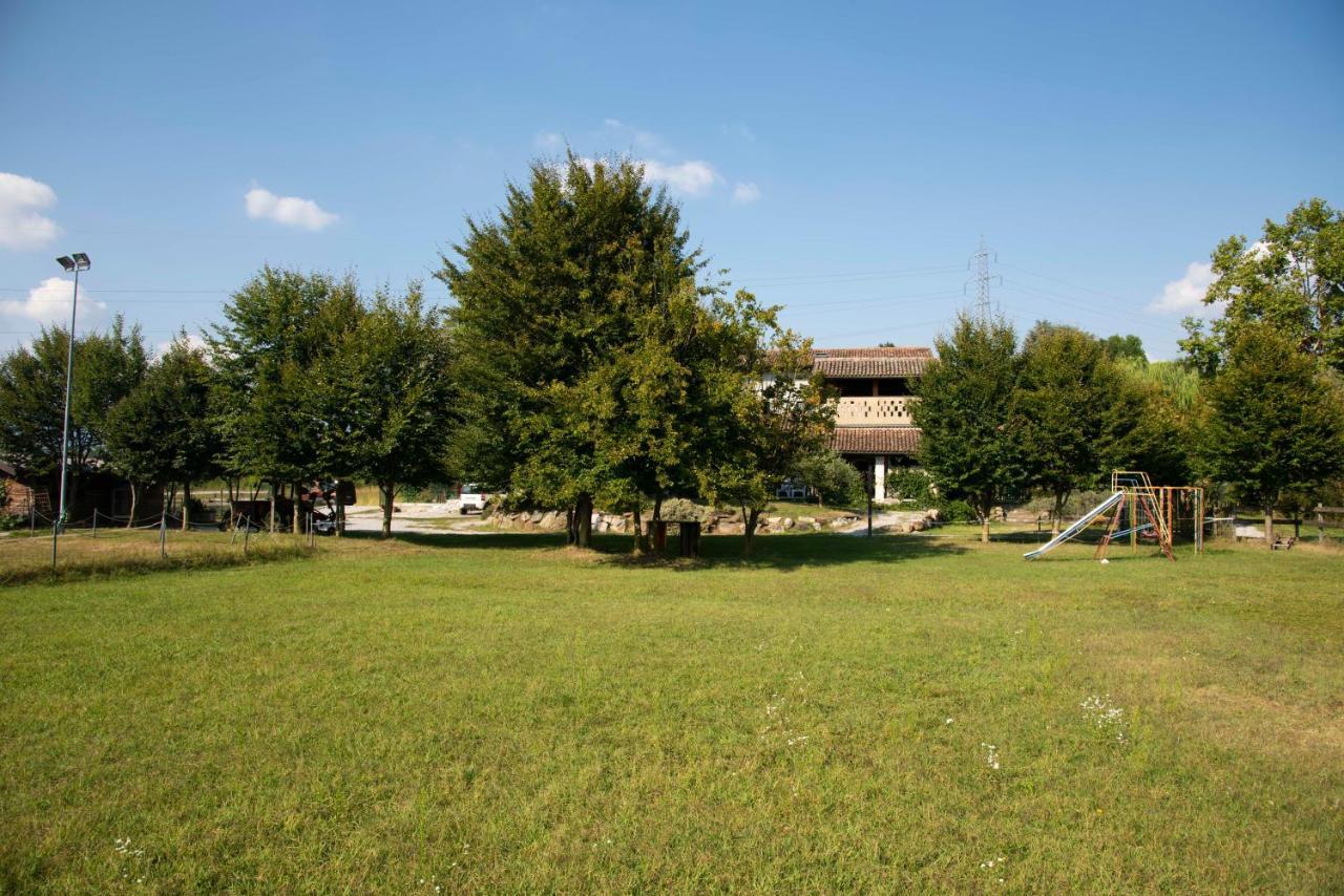 Agriturismo Cascina Costa كاسّاغو بريانْسا المظهر الخارجي الصورة